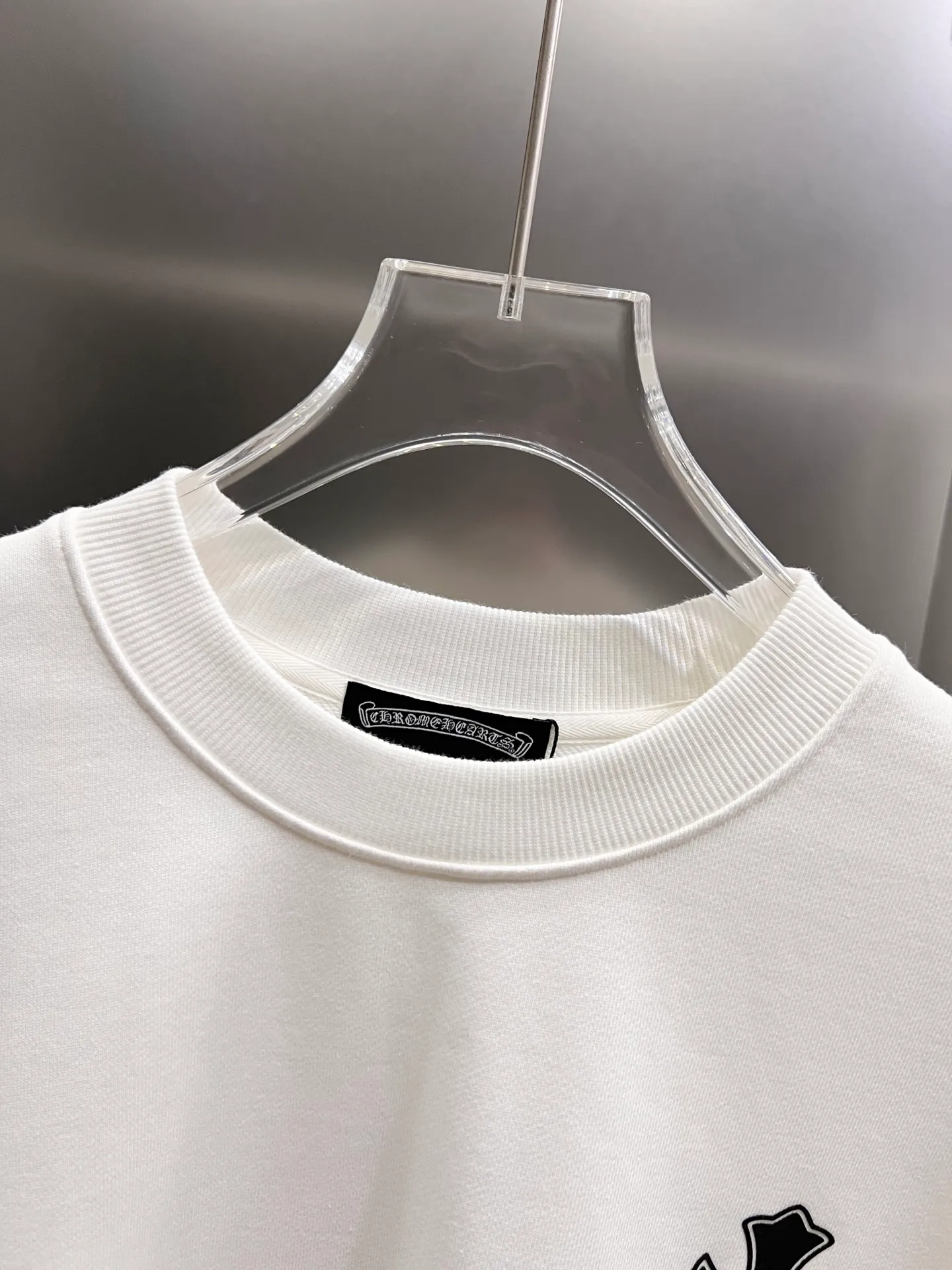 🅿️270 CH Crowe 2025 Autumn and Winter New Round Neck Long Sleeve Sweater Cross Patch Leather + Customized Hardware Metal Horseshoe Sanskrit Text The Real Product Is Great🔥Same Style for Men and Women Loose Version Size S M L XL XXL Five Codes Black White